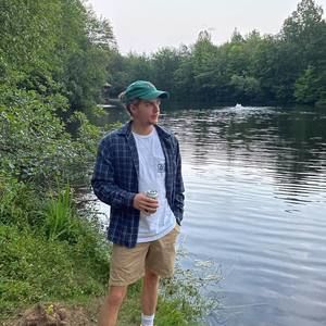 Meet your Posher, Max